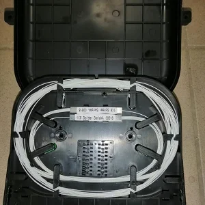 Оптическая кросс-муфта ОКМ-3023-18SC-162-М(П)-18К/2PLC8 (черная) винты с пластиковой головкой