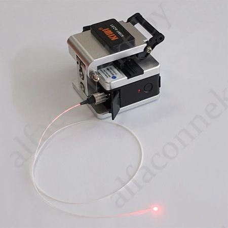 Прецизионный скалыватель с контейнером KIWI-6231