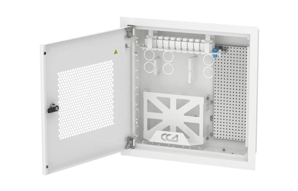 Шкаф квартирный телекоммуникационный встраиваемый с радиопрозрачной дверцей ШТ-НСс пустой ССД