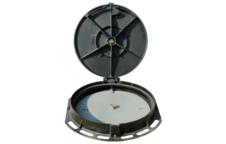 Устройство запорное люка ГТС тяжелого типа из ВЧ с замком УЗЛ-Т ССД