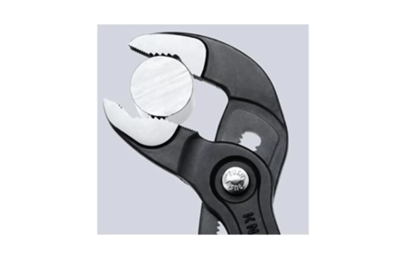 KN-8701250 COBRA® клещи переставные, зев 50 мм, длина 250 мм, фосфатированные, обливные ручки