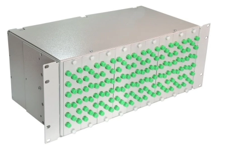 Шкаф кроссовый оптический стоечный ШКОС, 19', 4U, 144, SM, укомплектованный 144 FC/APC